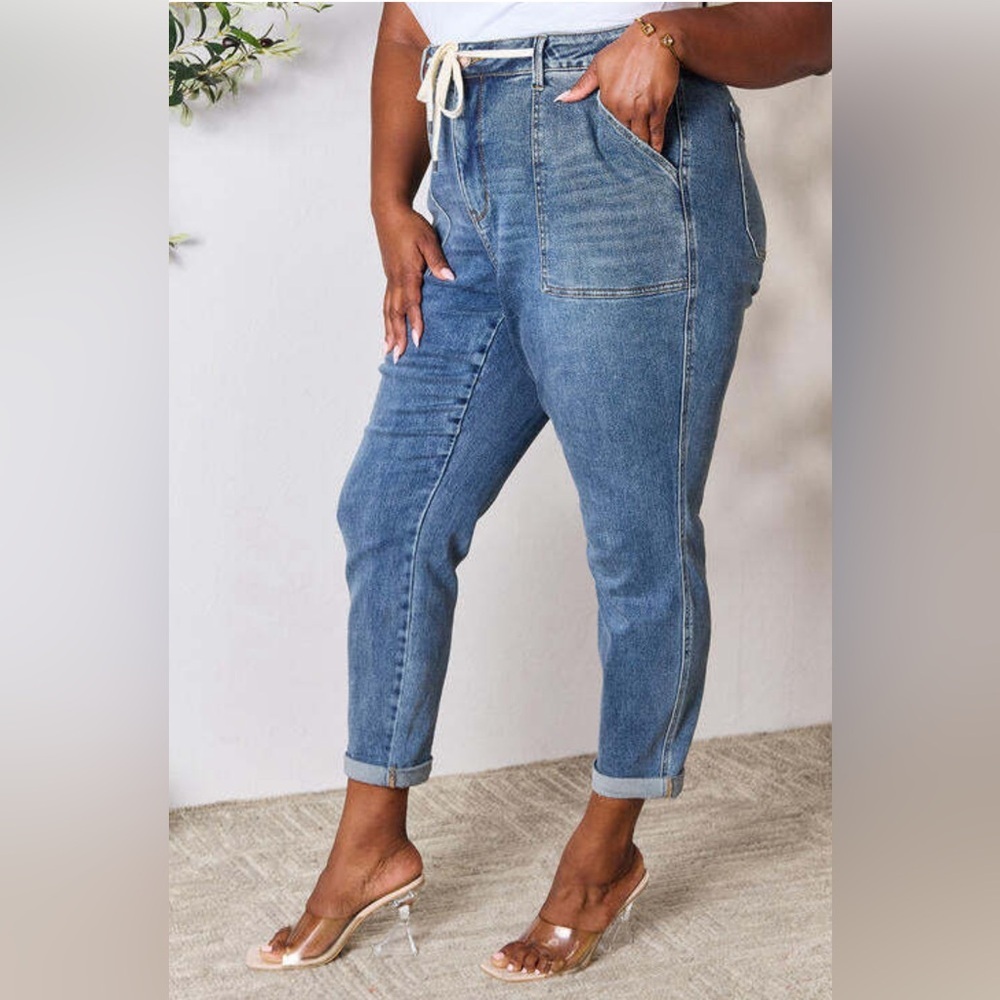 Judy Blue Ankle Cropped Blue Jeans Relaxed Fit